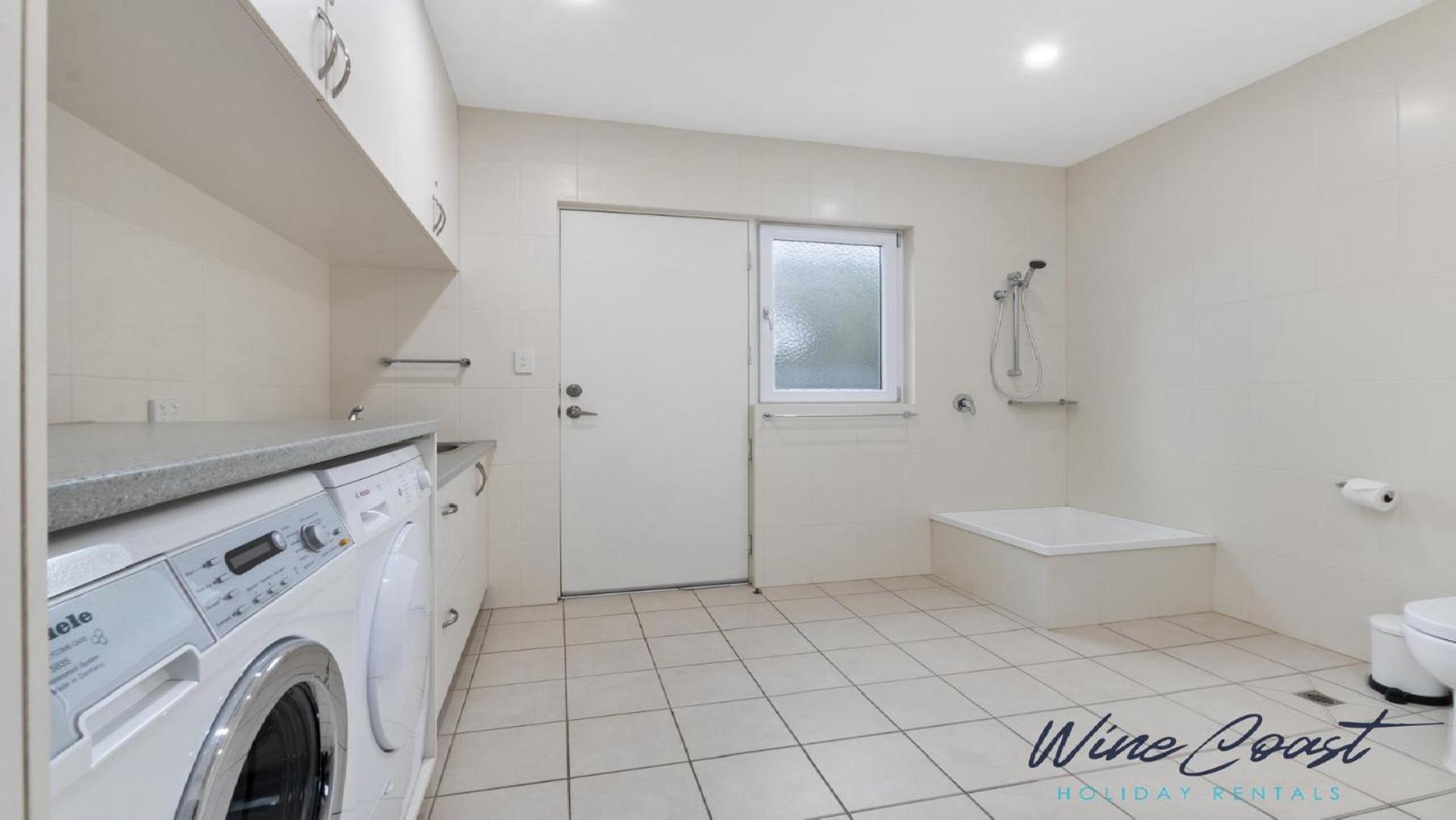 35 Degrees South By Wine Coast Holiday Rentals - Escape To The Fabulous 35 Degrees South By Wine Coast Holiday Rentals. Port Noarlunga Bagian luar foto